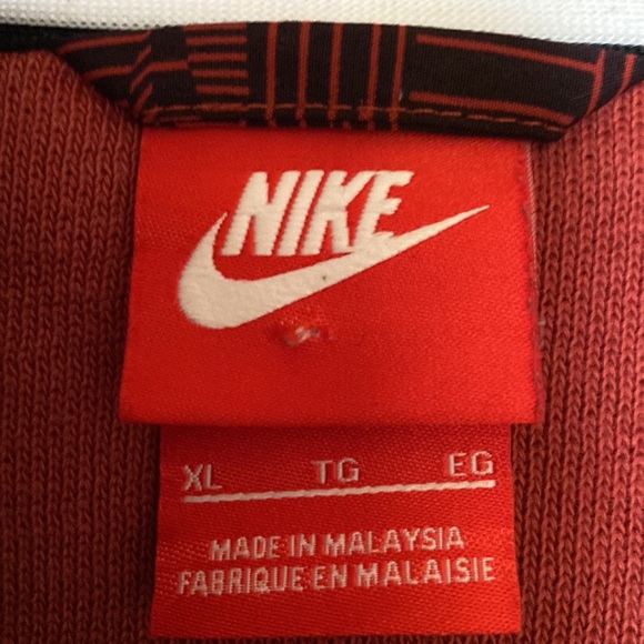 Menswear Nike Air burnt red hooded performance wear jacket. - Picture 4 of 5
